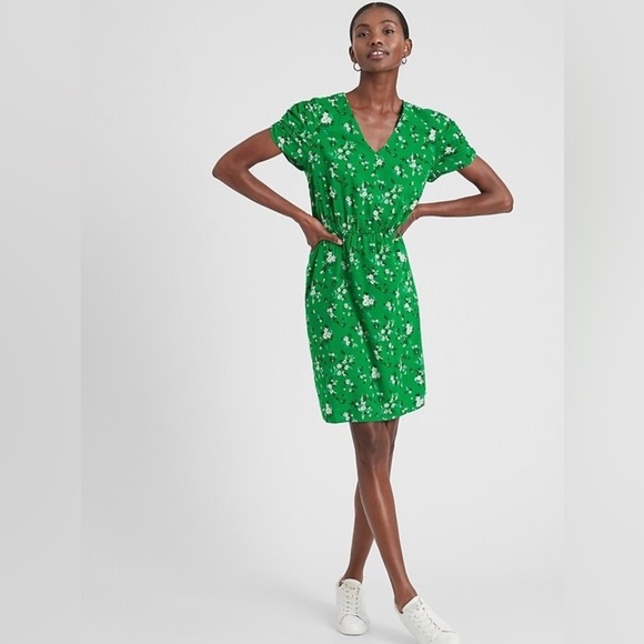 Banana Republic Women's XL Tall Green Floral Fit-and-Flare Dress Spring Casual - Picture 1 of 10